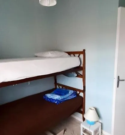 Prázdninový dům Maison De 3 Chambres Avec Jardin Clos A A 1 Km De La Plage Audenge
